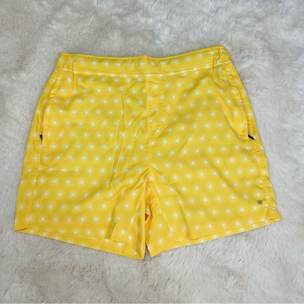 Mack Weldon Yellow Starburst Swim Trunks Shorts, M